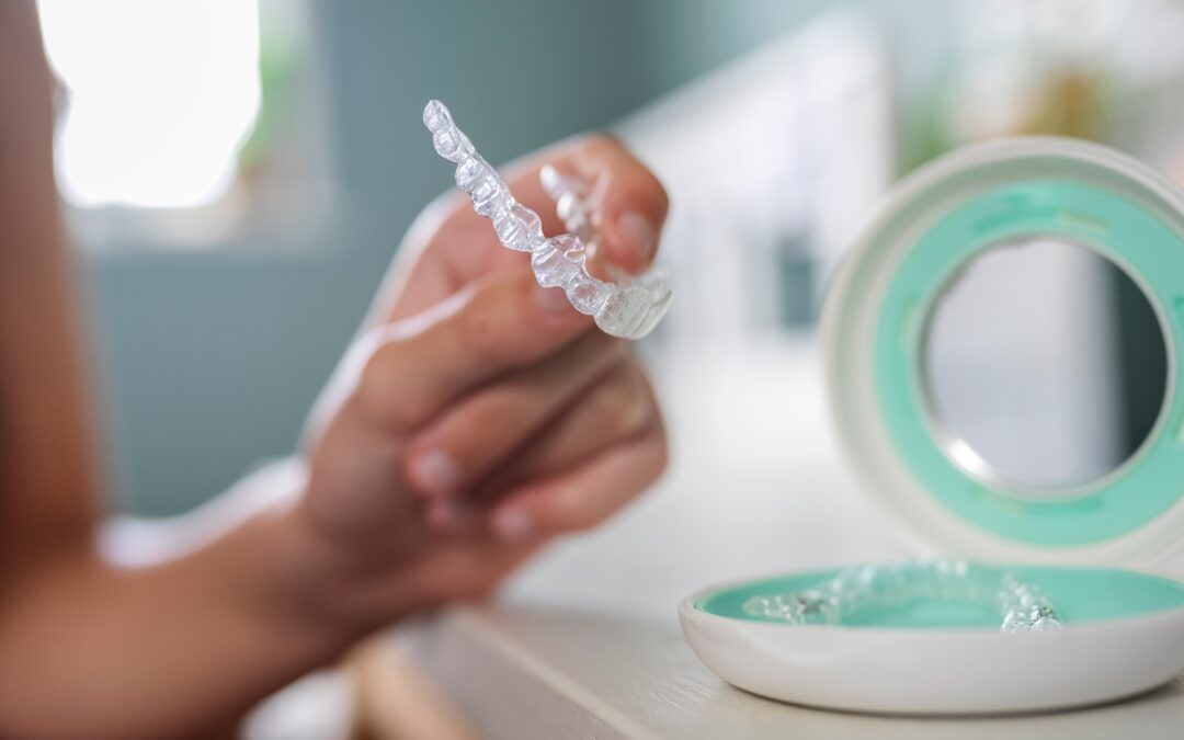 Invisalign vs Traditional Braces: Pros, Cons and What to Expect